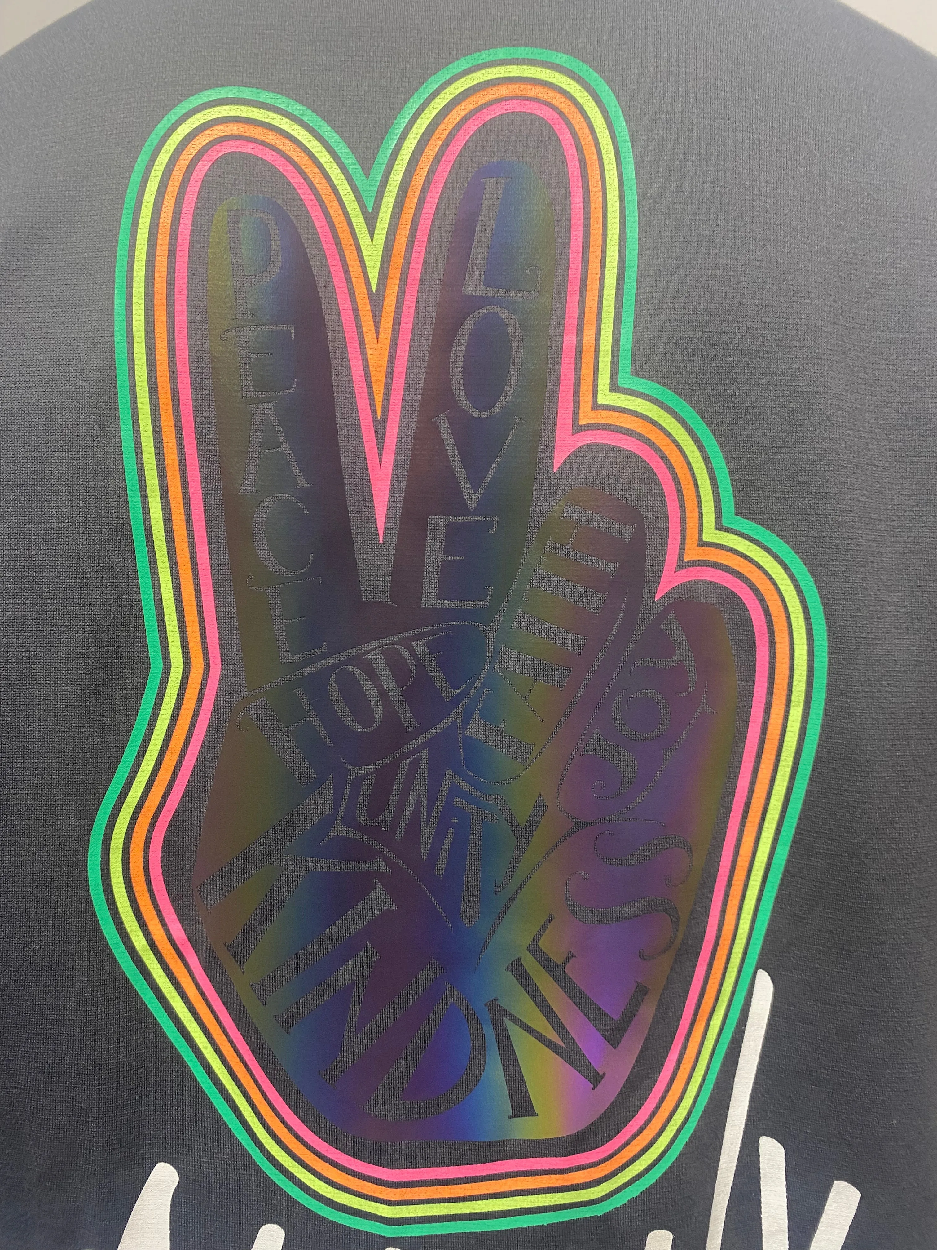 2nd Archive Grey Reflective Back Graphic V Peace Sign T-shirt