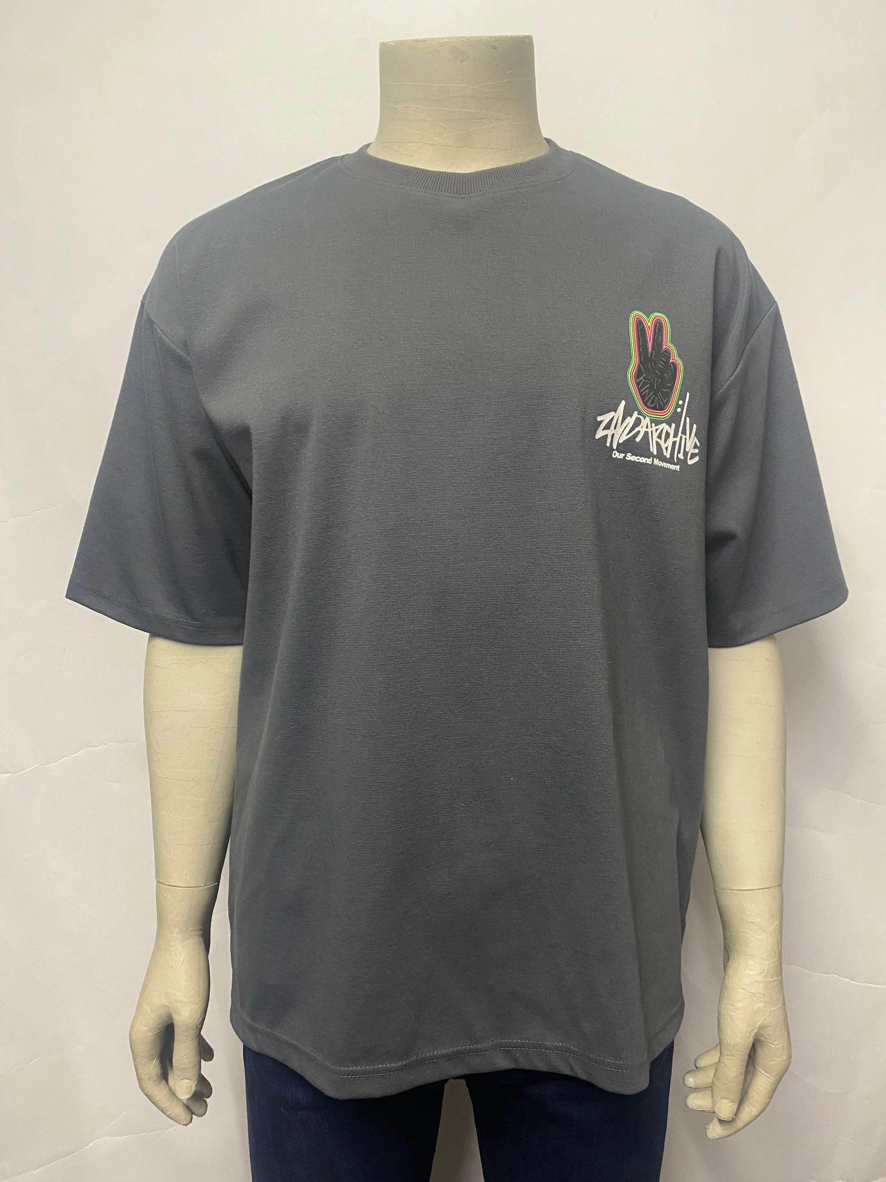 2nd Archive Grey Reflective Back Graphic V Peace Sign T-shirt