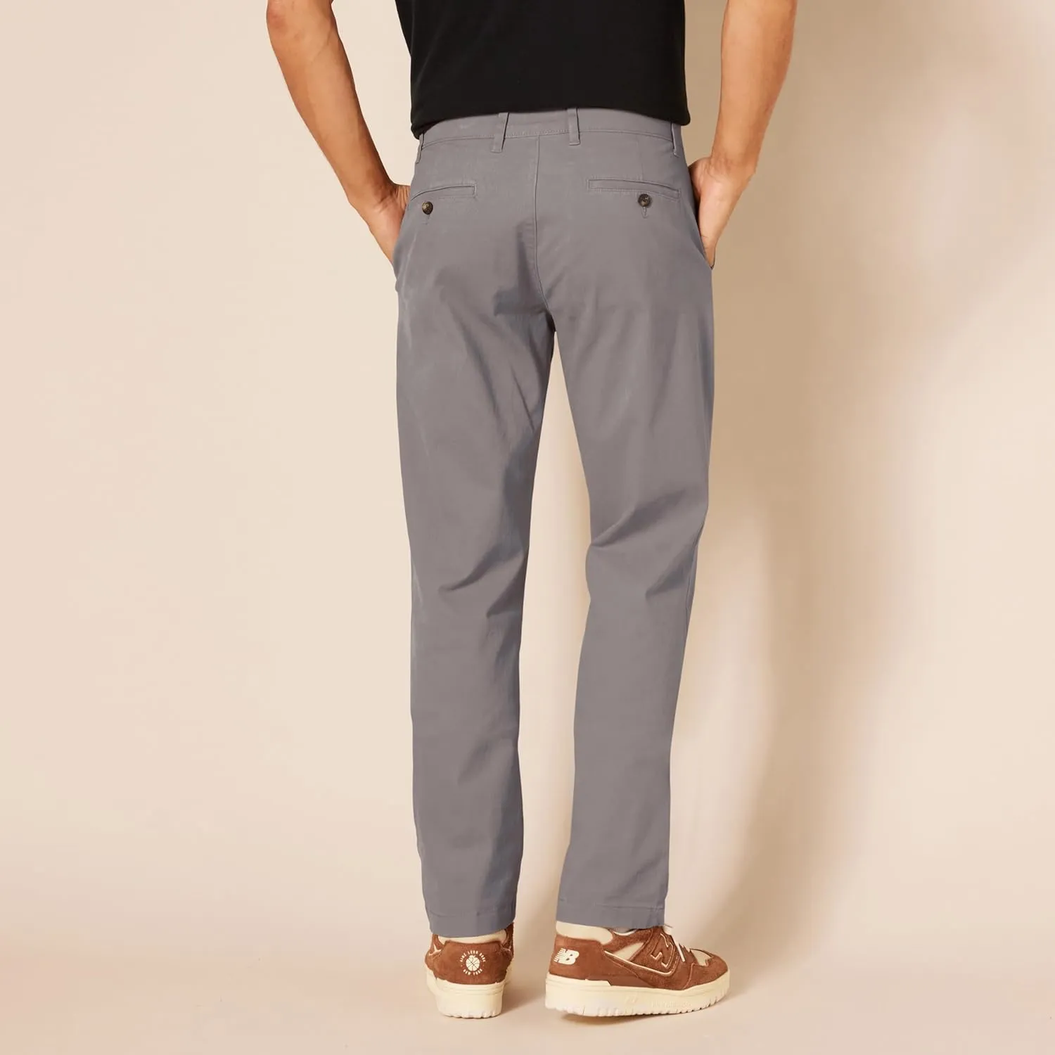 Amazon Essentials Men's Athletic-Fit Casual Stretch Chino Pant (Available in Big & Tall)