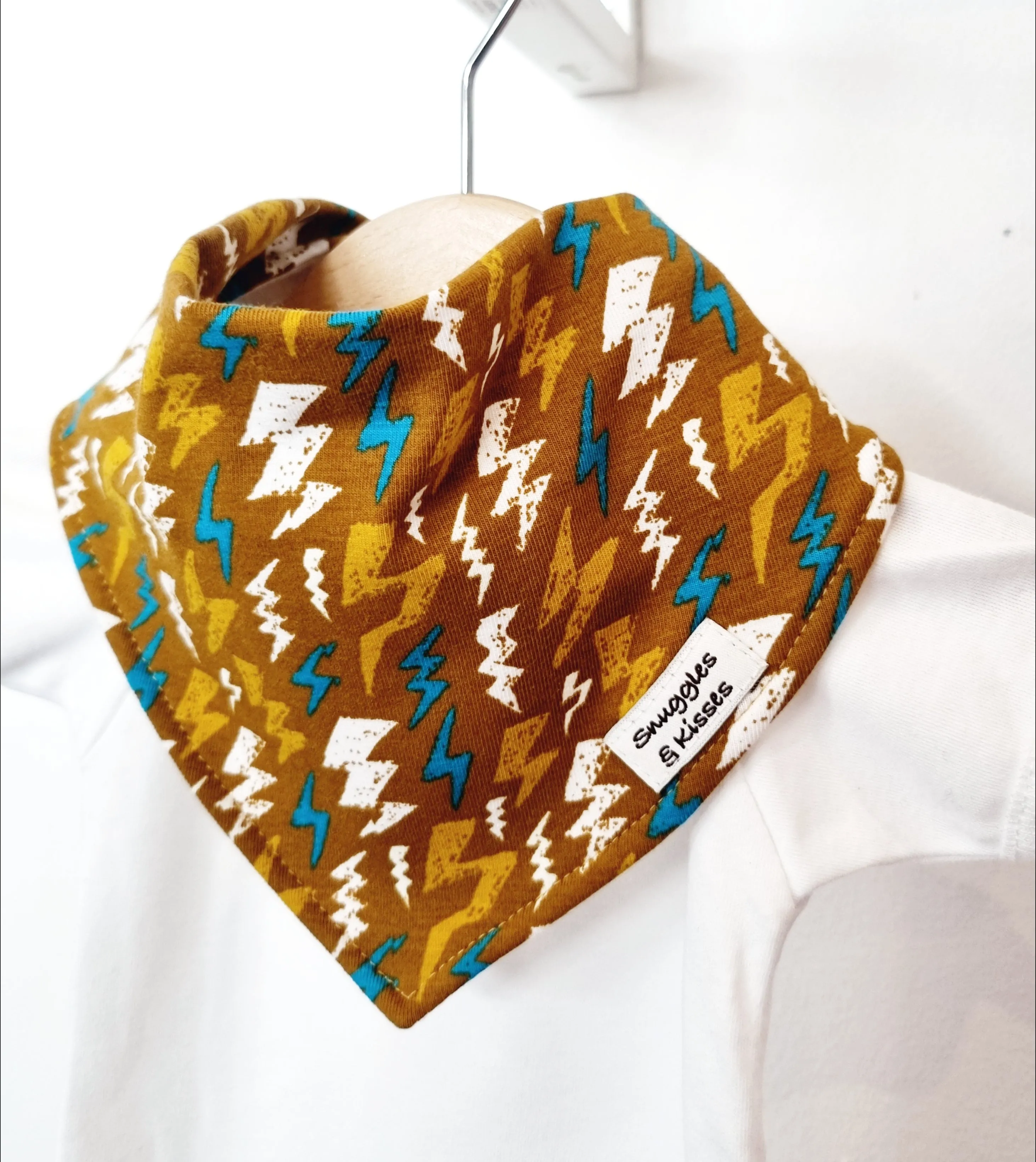 Lightning Print Dribble Bib-New!