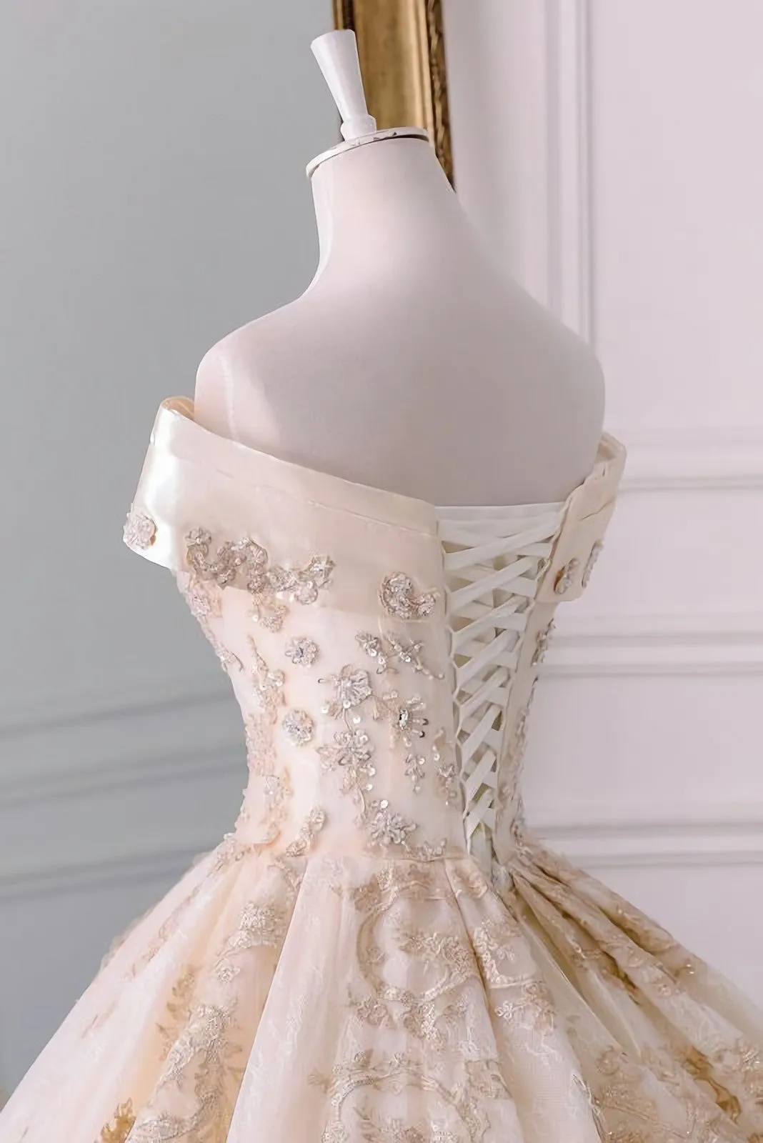 Off The Shoulder Ball Gown Sweetheart Wedding Dress Long Appliques Bridal Dress