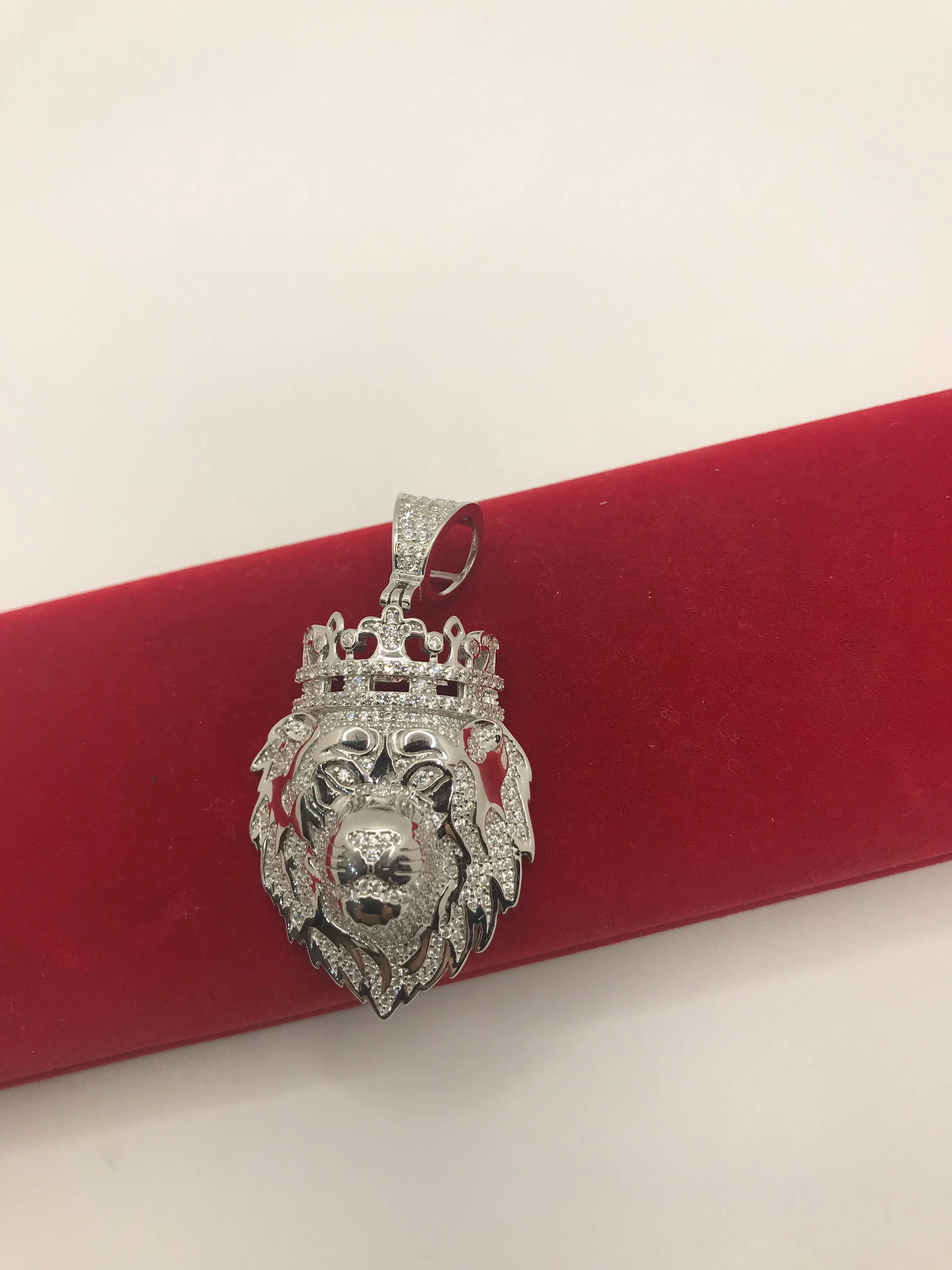 Sterling silver CZ stone lion pendant
